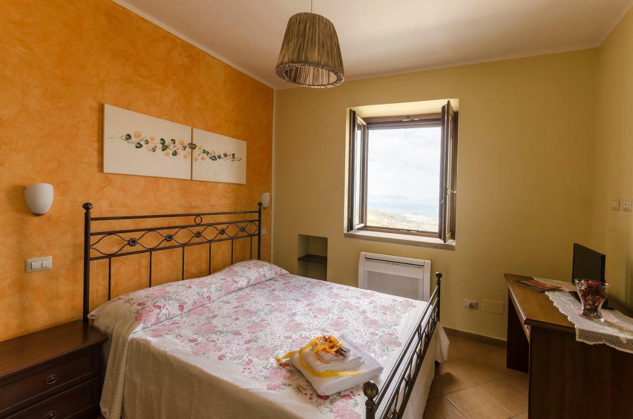 Bed and Breakfast Al Casale Dei Nonni Laureana Cilento Экстерьер фото